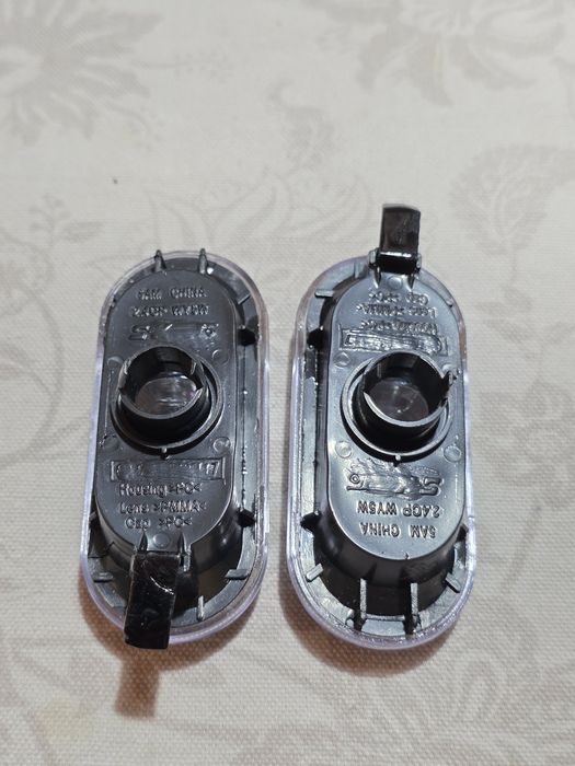 Черни странични калник мигачи за Фолксваген VW, SEAT, SKODA