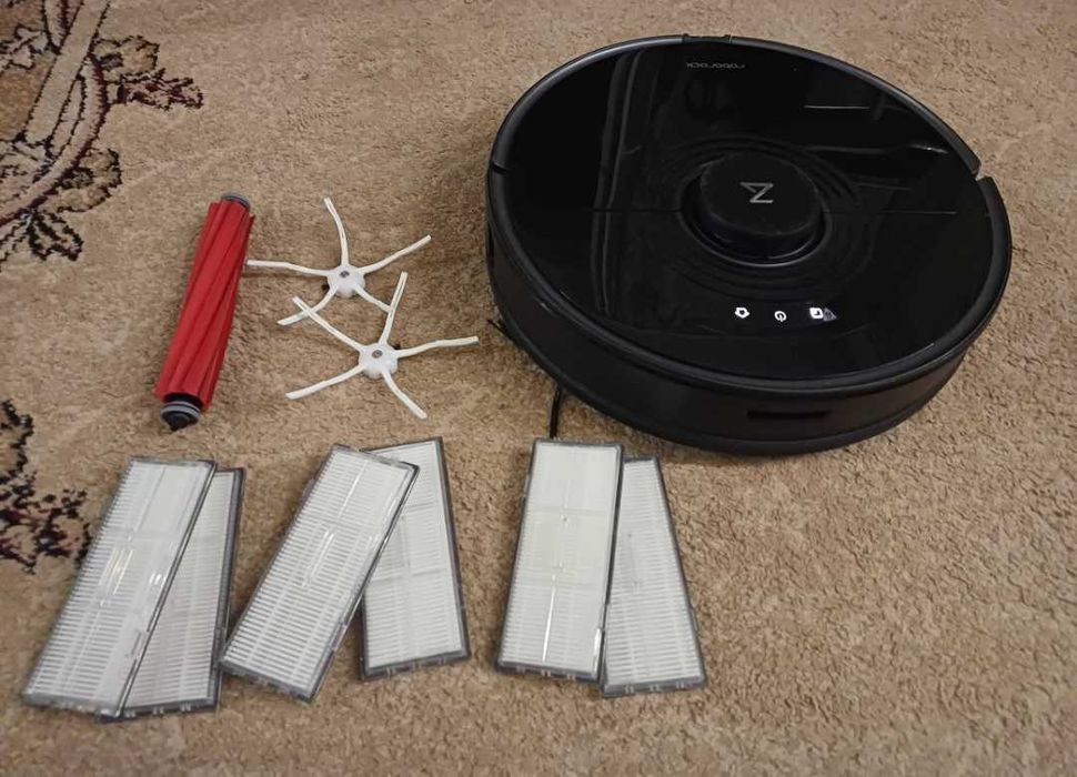 Электронный робот-пылесос