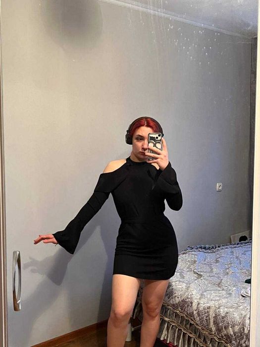 Черное маленькое платье