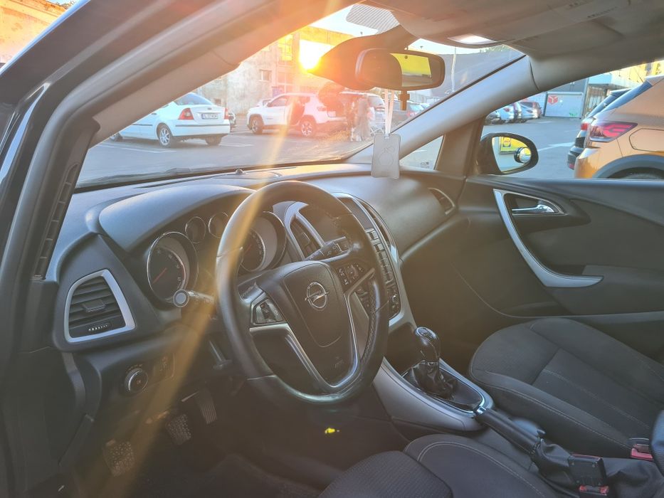 OPEL Astra 2013 — imagine 5
