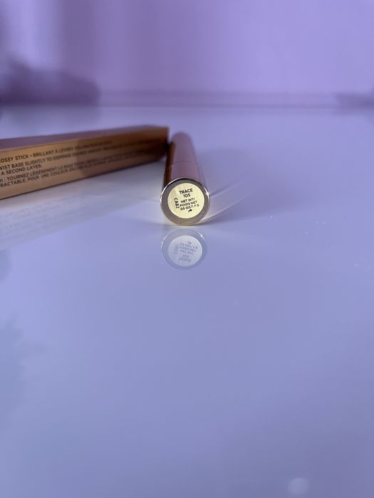 Hourglass Phantom Volumizing Glossy Balm