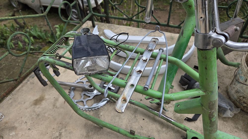 Два броя балканчета