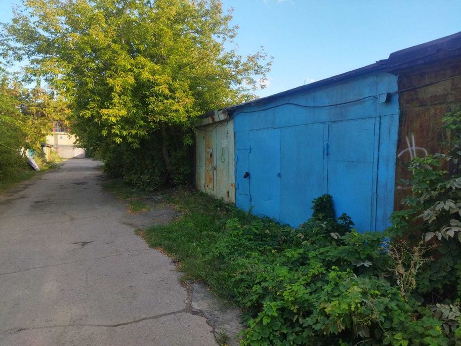 Продам просторный гараж 26м2