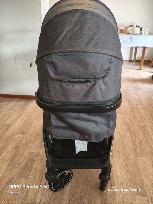 Коляска детская, новая.