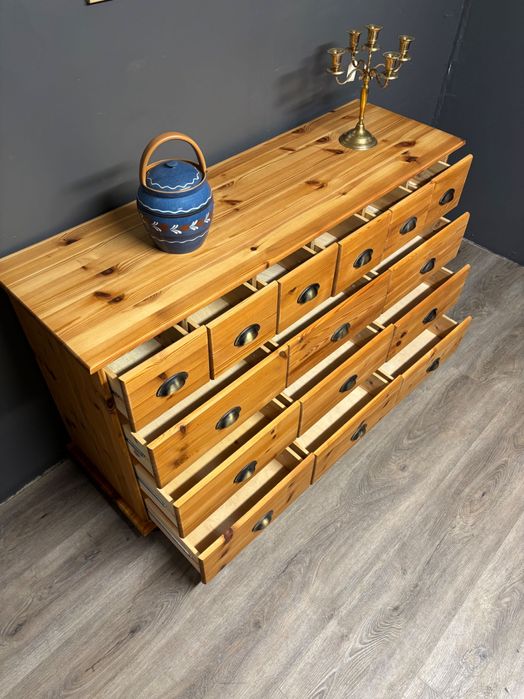 Comoda rășinoase 15 sertare