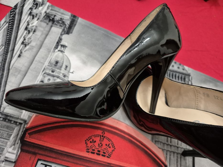 Pantofi dama purtati fara defecte