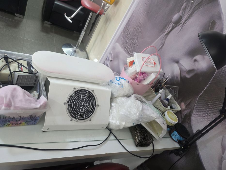 Продам все для маникюра