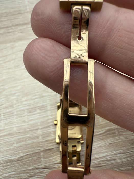 Срочно продам золотые швейцарские брендовы часы Longines.   L