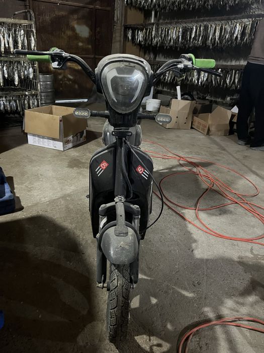 Продаю электроскутер