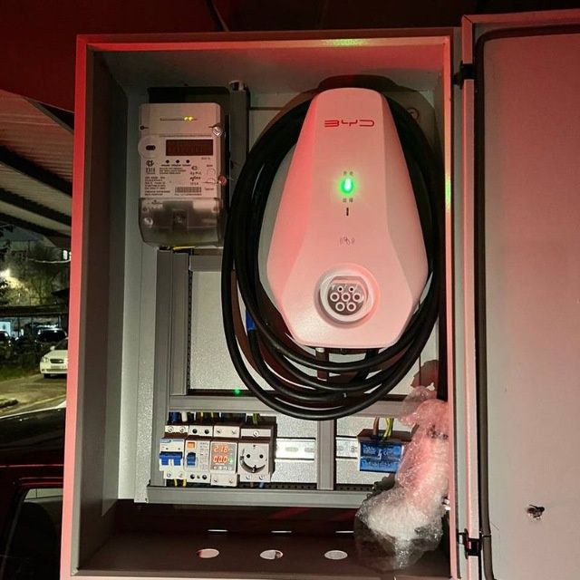 Услуги Элэктирик  Elektrika xizmari 220v 380v Монтаж Кип афтаматика