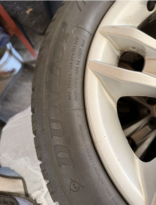 Jante Bmw X1 si Anvelope 225/50/17 iarna stare foarte buna bonus jante