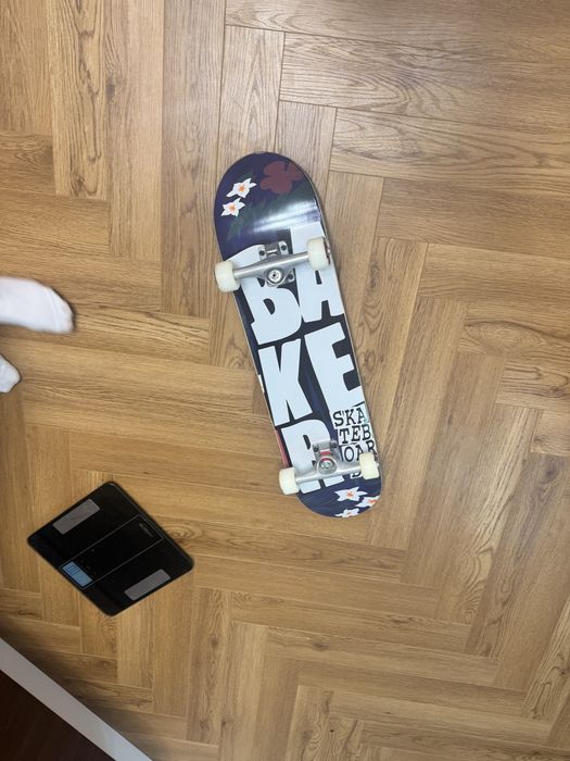 Скейтборд Baker