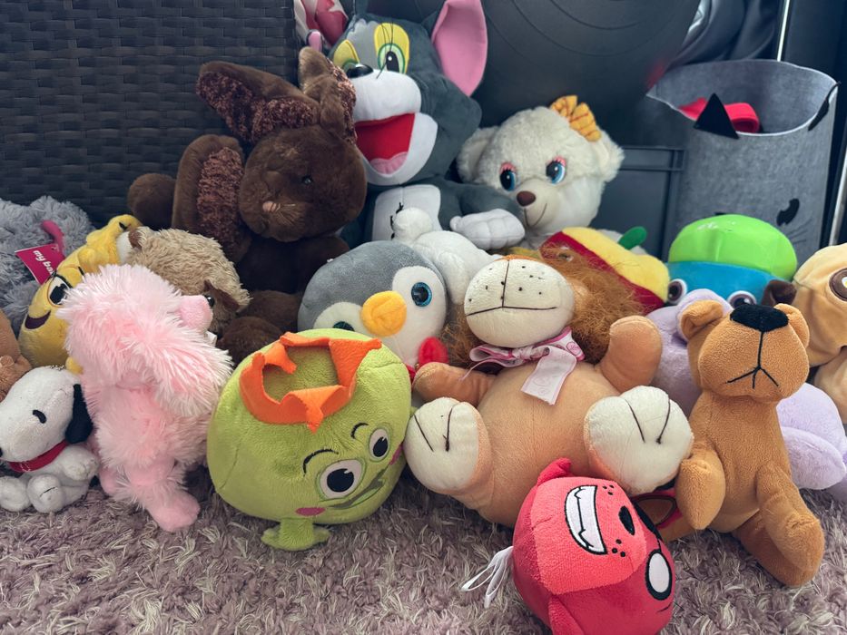 Плюшени играчки общо 19бр.