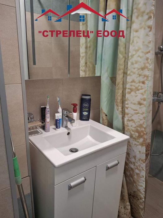 Продава се Тристаен апартамент в Добрич, Дружба 1 - 73 кв.м за 978 €/кв.м - Снимка #13