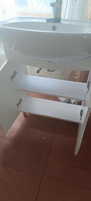 Продам мебель для ванной комнаты