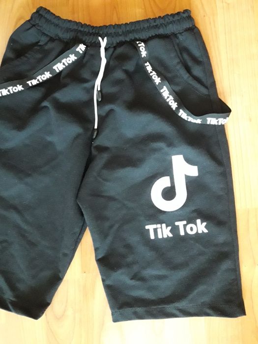 Pantaloni sport noi Tik Tok