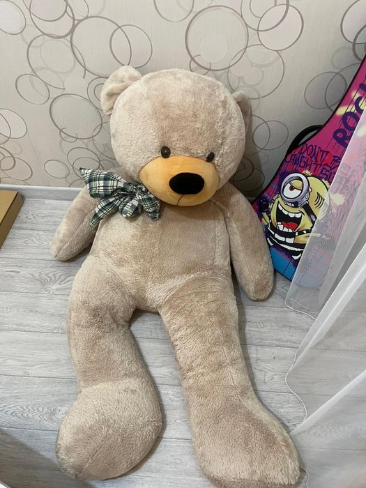 Продам плюшевого мишку