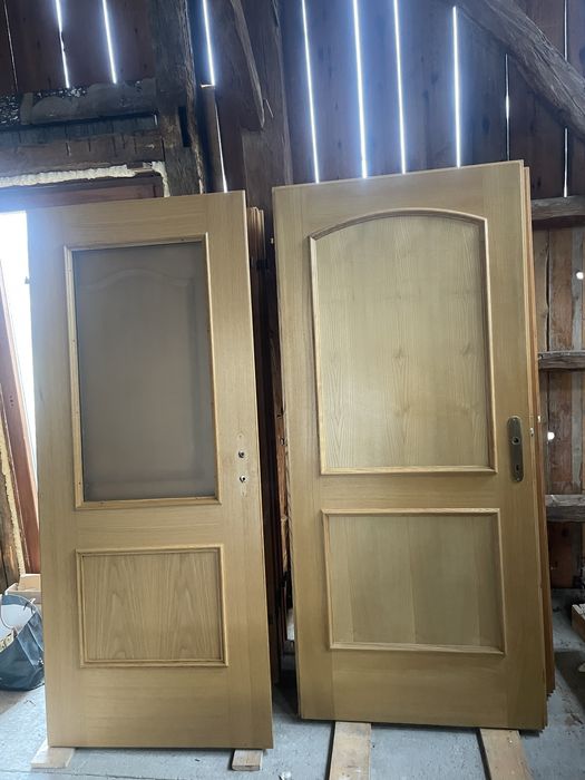 uși de interior din lemn masiv cu broască si mânere incluse