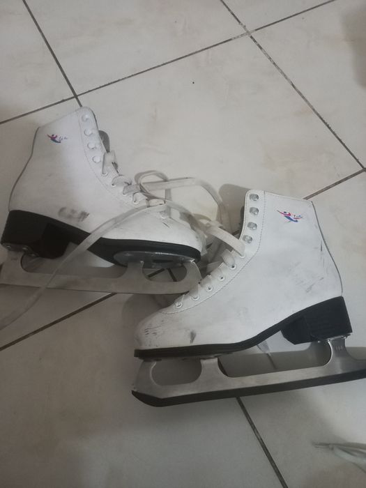 Коньки для фигурного катания