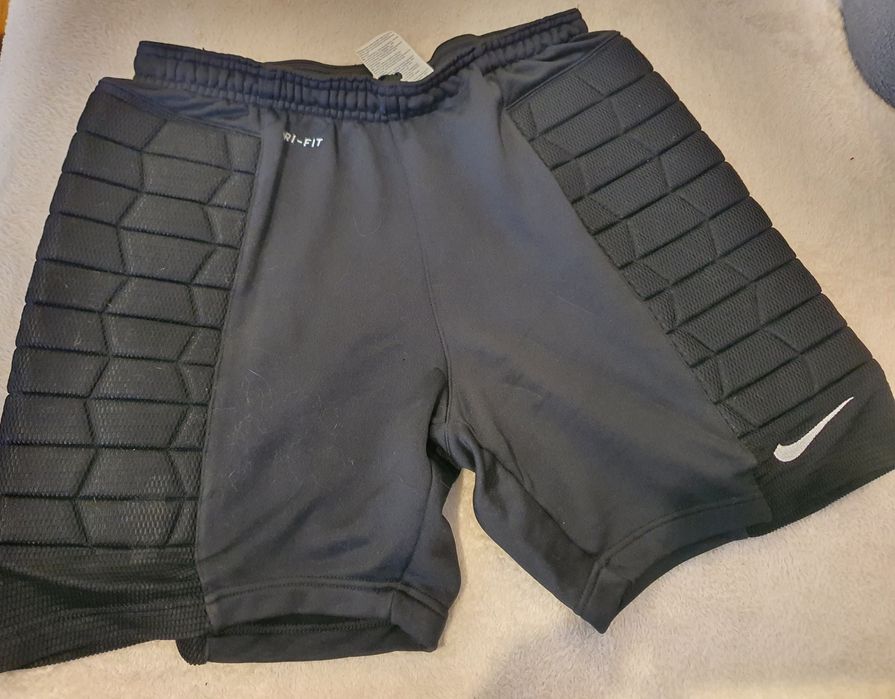 Sort portar Nike, stare impecabilă