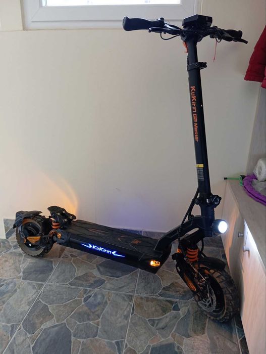 Продавам ел.тротинетка kukirin g2 master