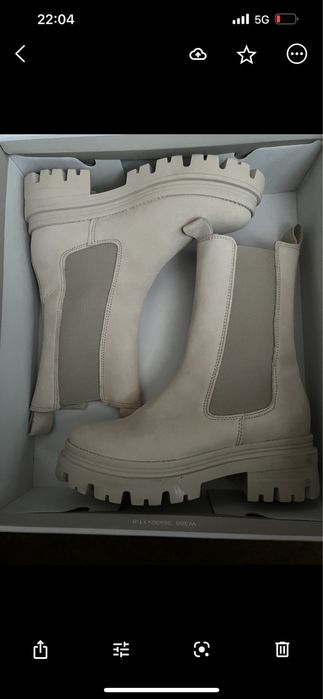 Продавам дамски боти Tamaris