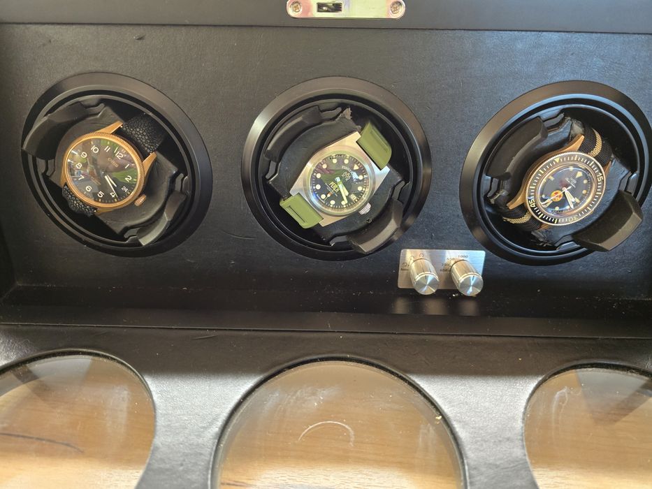 Кутия / навивачка за 3 часовника