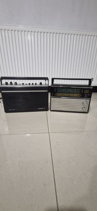 Vand Radio receptor doua modele, pretul este pentru amandouă ! !