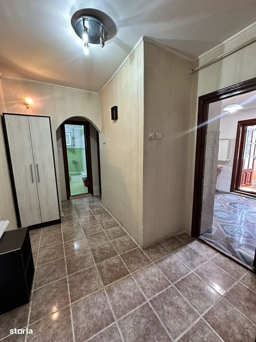 Apartament cu 2 camere de închiriat în zona Șantierul Naval