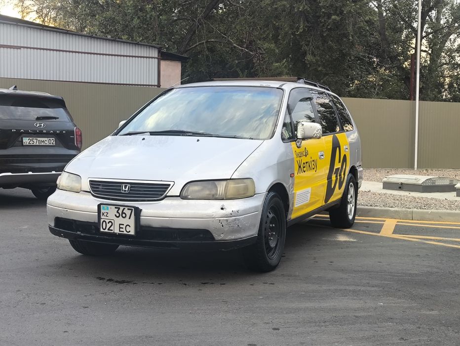 Авто в рассрочку Honda Odyssey