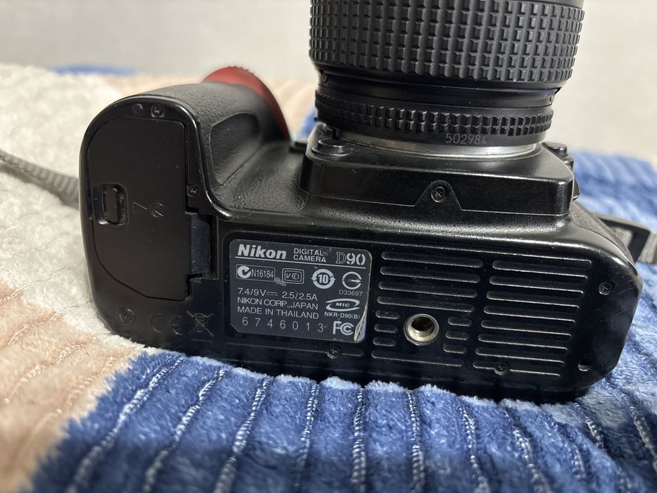 Старый комплект Nikon D90