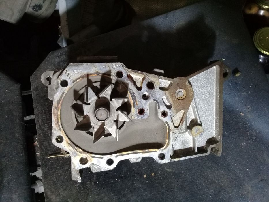 Запчасти на рено