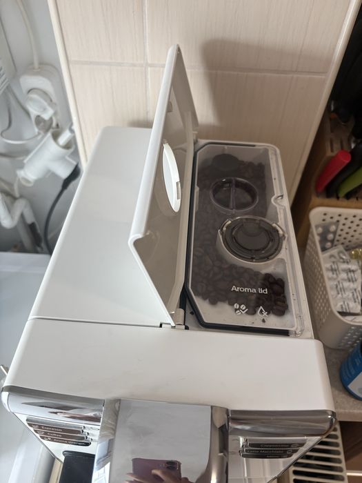 Espressor super-automat Philips EP5361/10 Seria 5000