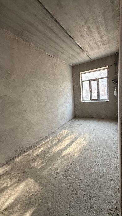 Terakzor restoran tarafdan 2 xonalik kvartira sotiladi №3