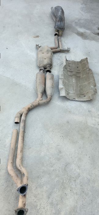 Глушетель бмв525. BMW525