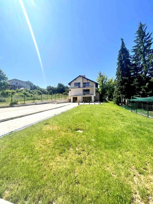 Дава се под наем Къща в София, Лозенец - 190 кв.м за 1750 € - Снимка #12