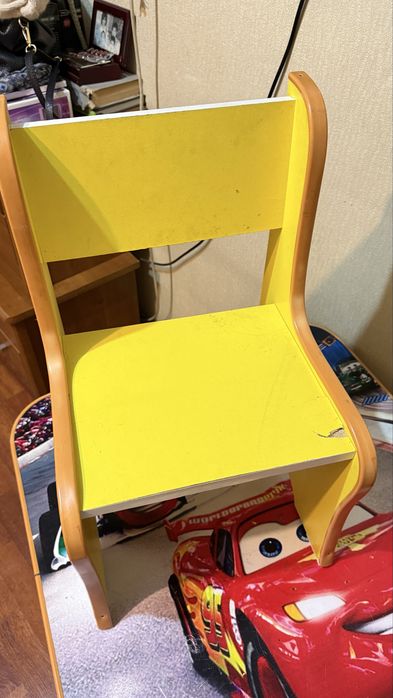 Детский стол со стульчиком