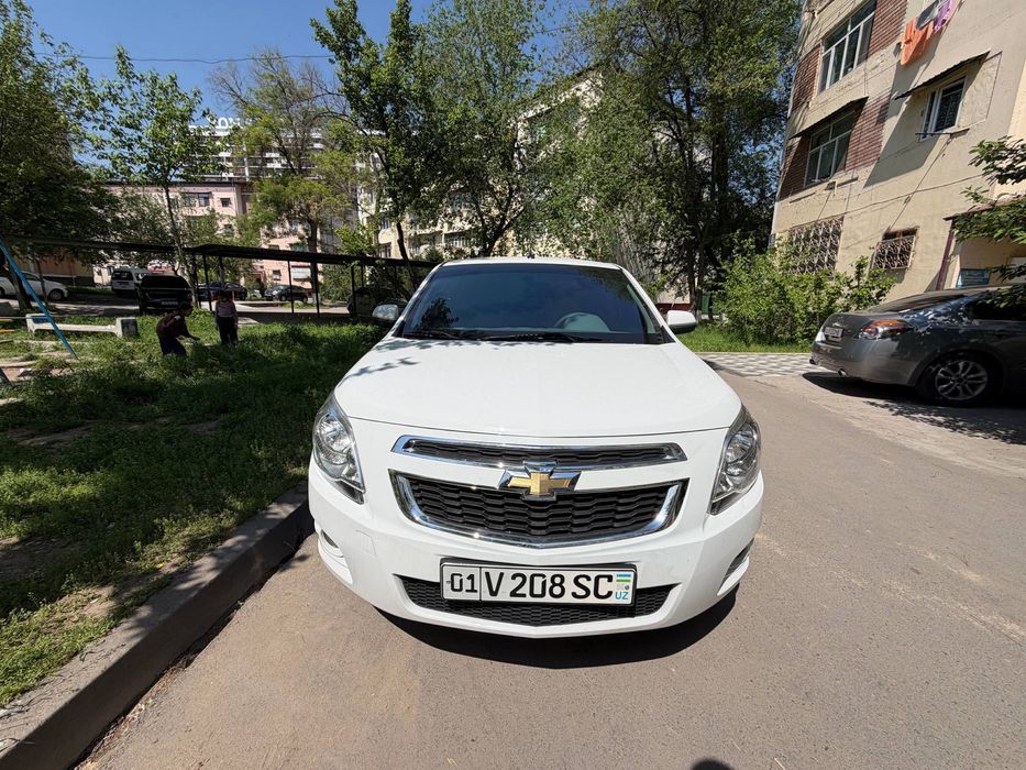 Chevrolet Cobalt, 4 позиция 2014 йил, метан гази бор сотилади