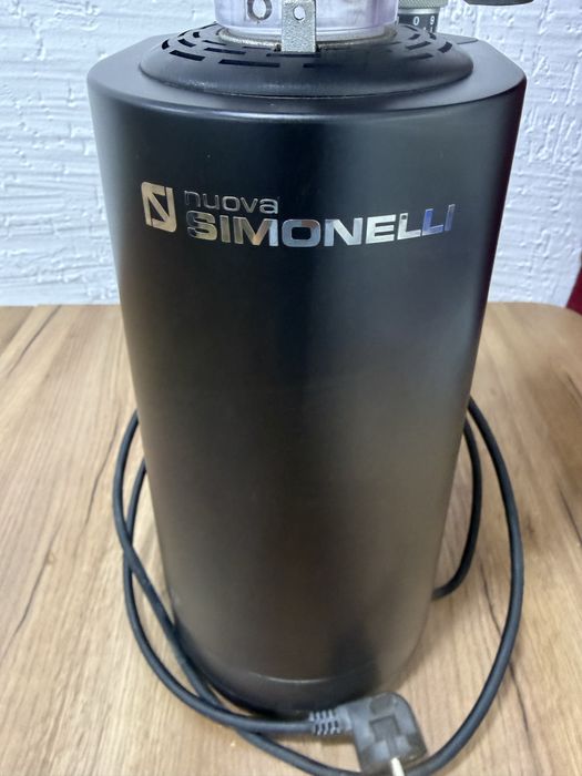 Кофемолка Nuova Simonelli