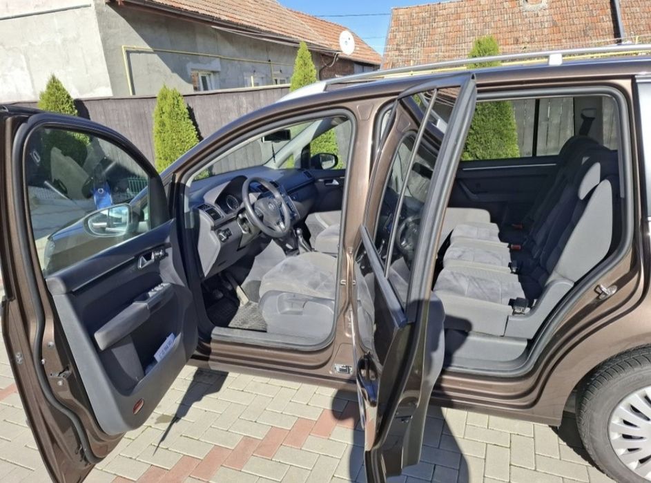 Volkswagen Touran 2.0 tdi 2012
