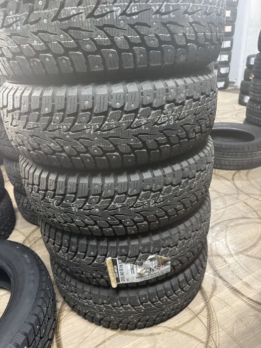 Шины новые зима 205/60 R16 шипы донгелек