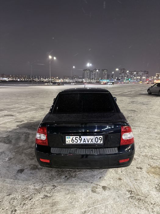 Машина Лада Приора