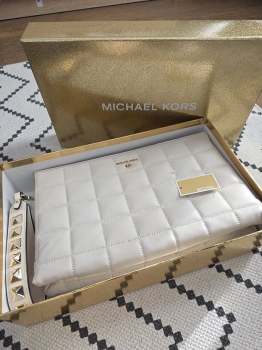 Дамска чанта клъч Michael Kors Jet Set Charm Quilted Wristlet