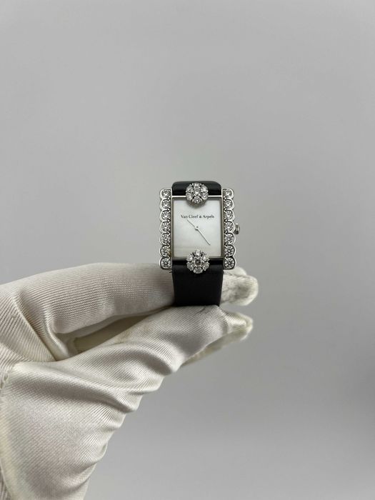 Женские часы Van Cleef