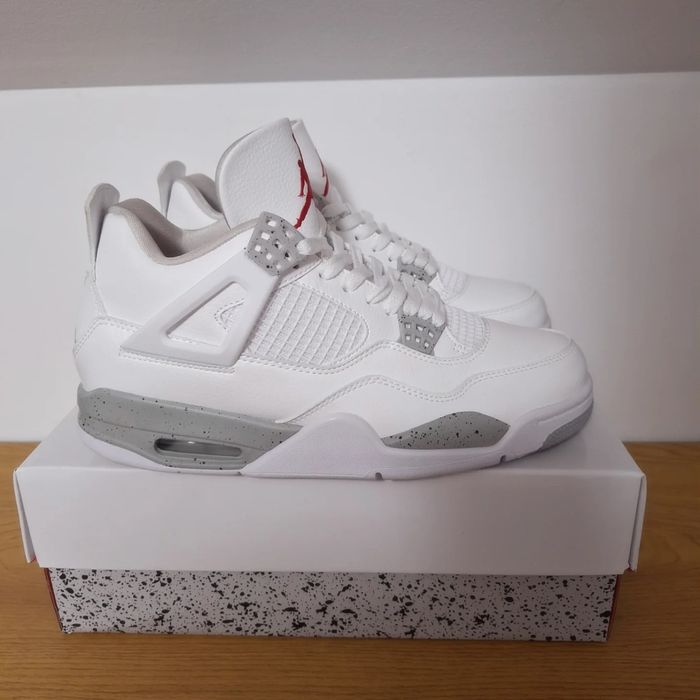 Jordan 4 Retro "White Oreo"