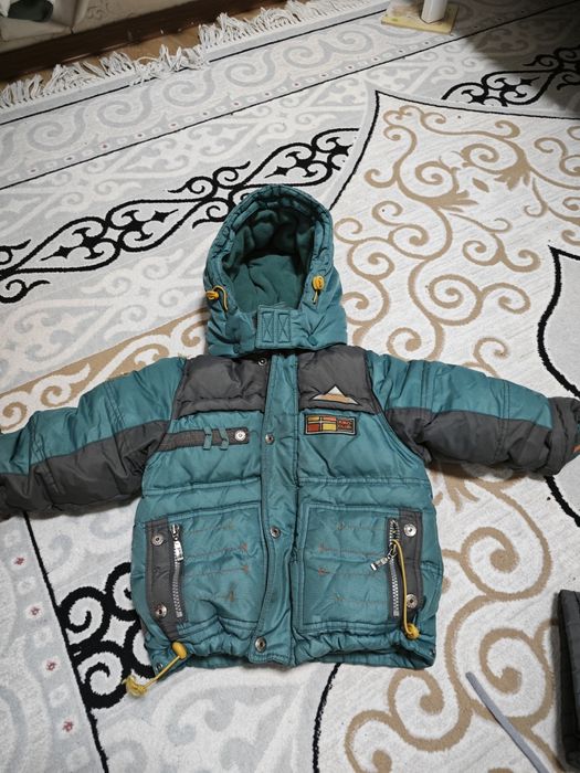 Продам зимнею куртку со штанами