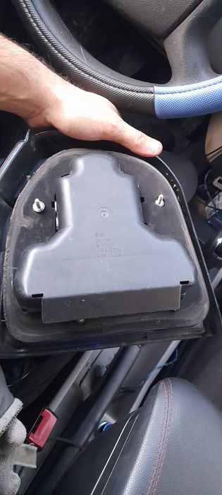 Set stopuri Hella fumuri VW golf 3 GTI complecte  cu socluri .