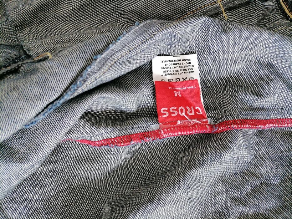 Vand geaca de blugi sport fashion produs de calitate, mărimea M.