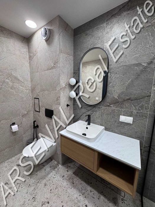 Дава се под наем Двустаен апартамент в София, Център - 64 кв.м за 797.64 € - Снимка #6