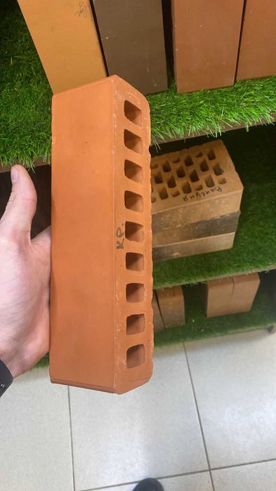 Кирпич красный 0,5НФ лицевой Россия